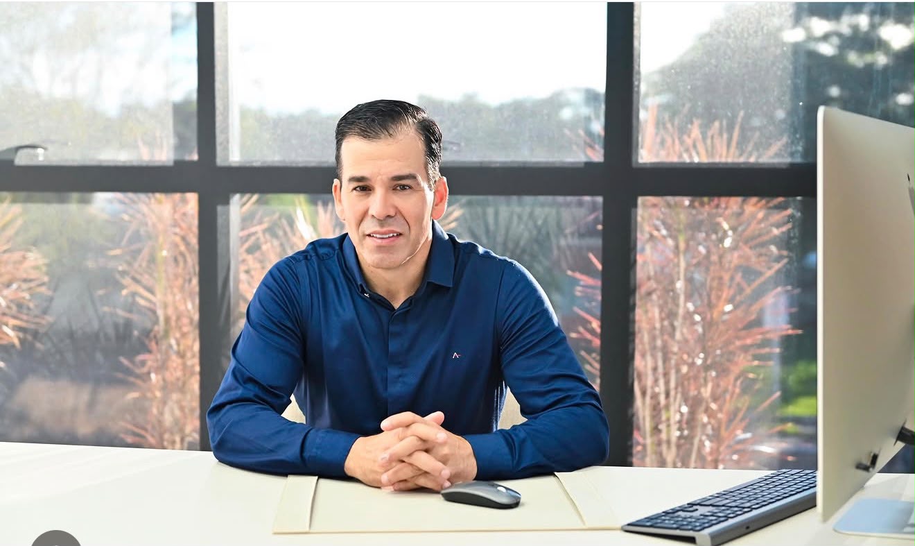 Foto de Dr. Juliano Bernardi